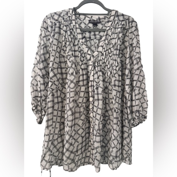A Pea In The Pod Maternity Sheer Blouse Size SP - Picture 1 of 10